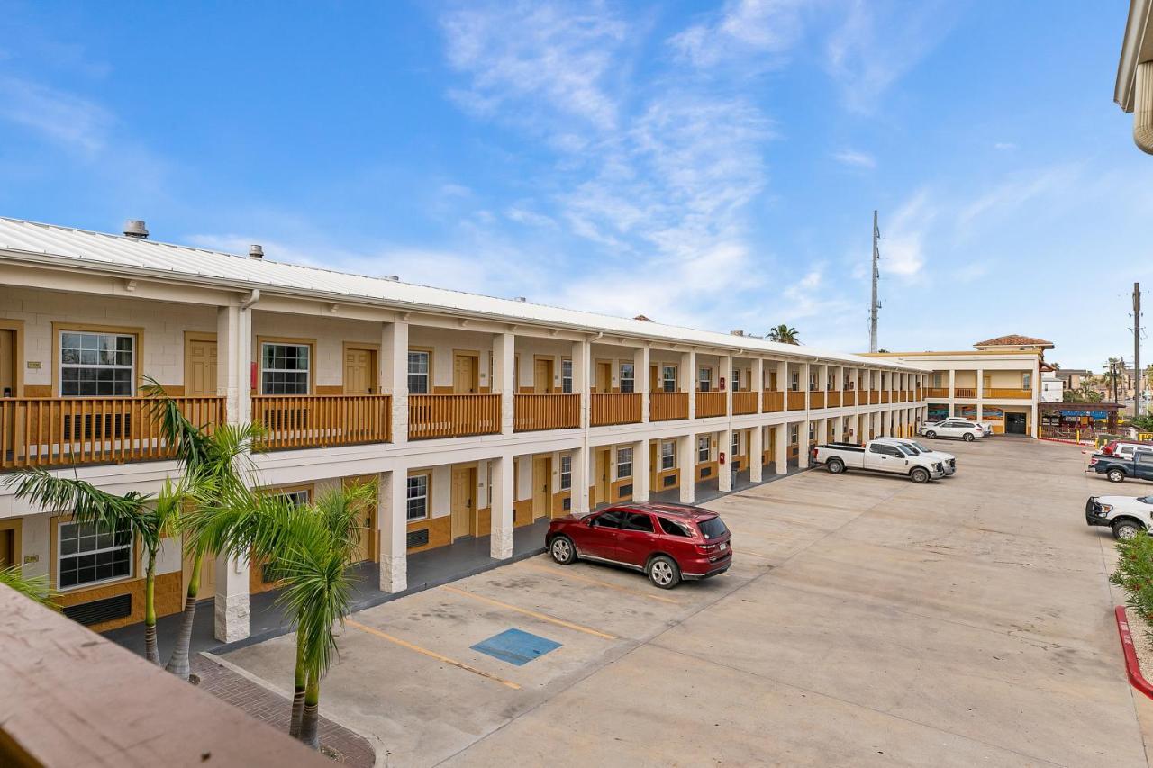 Lighthouse Inn South Padre Island Buitenkant foto